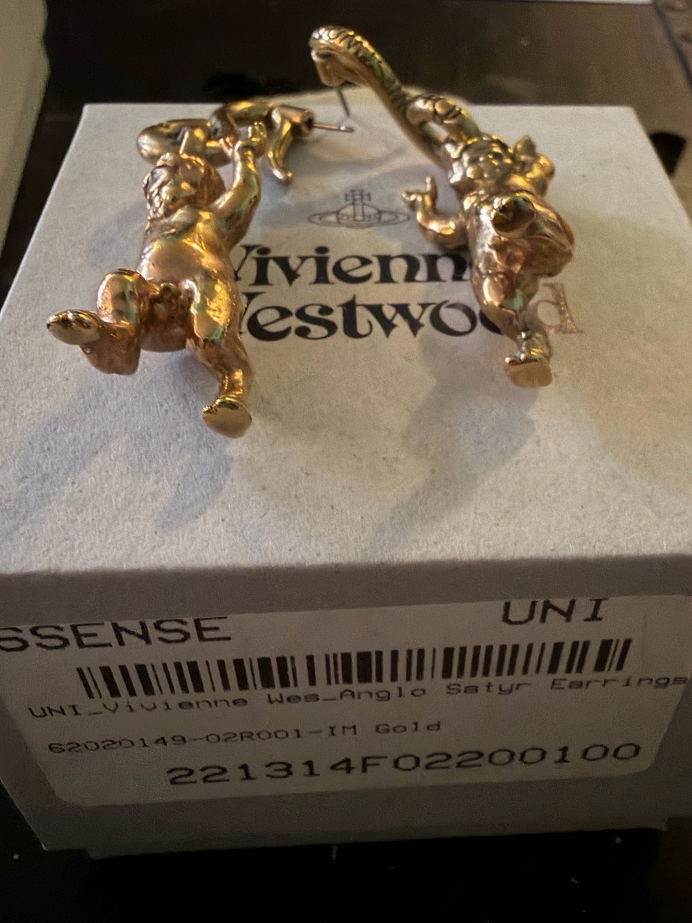 Gold tone SATYR earrings- all original packaging and docs included - Picture 2 of 5